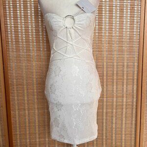 Outcast Clothing White Lace Strapless Mini Dress Cutout Ring Detail Size M NWT